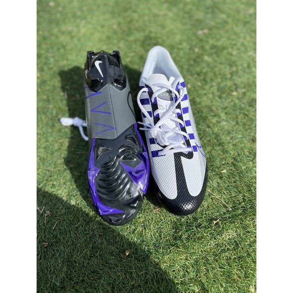 Athletic_Shoes